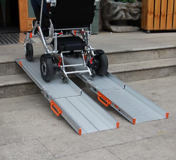 Rampas de aluminio telescópicas para sillas de ruedas y scooters personas dependientes